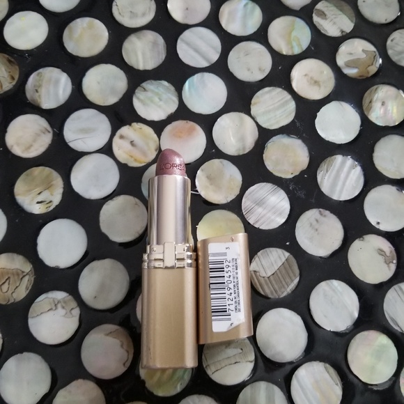 makeup - Picture 3 of 4